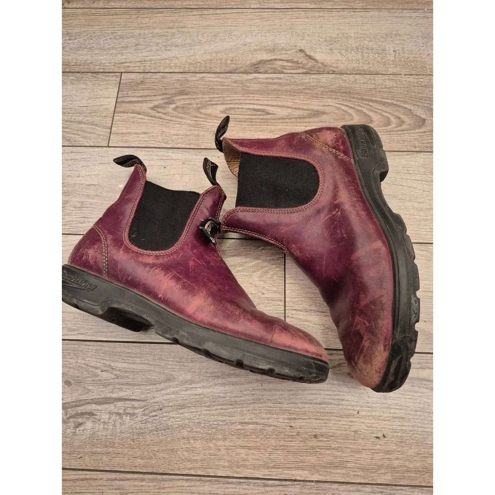 Blundstone Womens Red Burgundy Leather Chelsea Boots‎ Distressed Pull On Sz 5.5